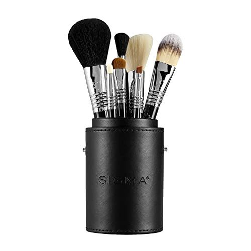 54) Sigma Beauty Black Essential Travel Size Brush Set