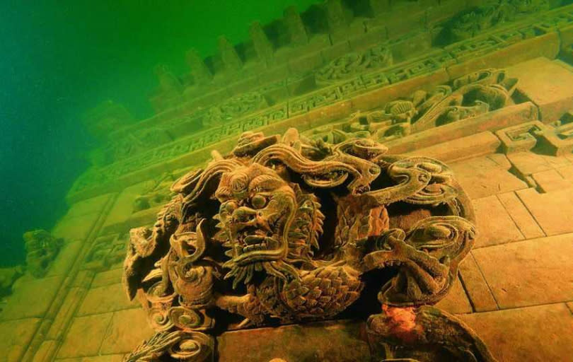 獅城、賀城美麗的水底景象被譽為「東方亞特蘭提斯」。（圖／翻攝自新華網）