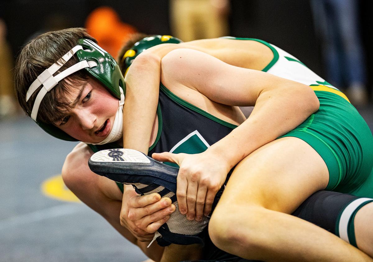 Want to know who won at KHSAA wrestling regionals over the weekend