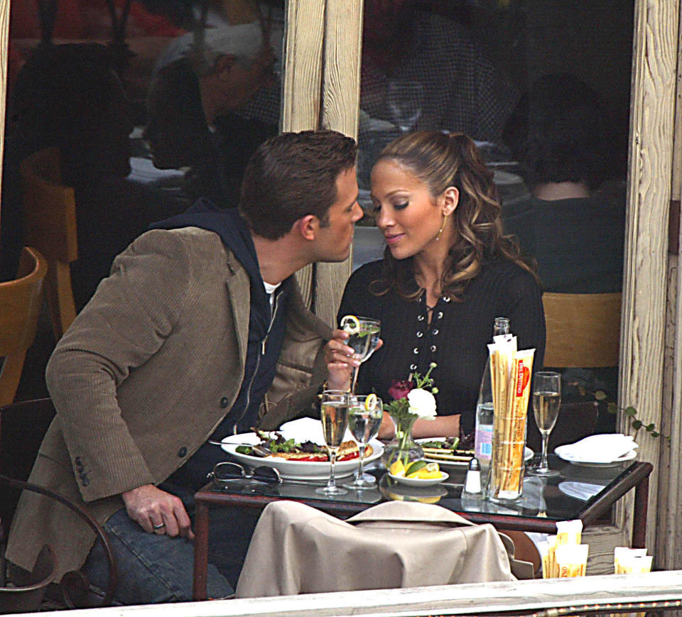 After weeks of paparazzi photos from the set, the "Jenny from the Block" music video premiered on TRL. Affleck costarred and engaged in some heavy PDA with J. Lo.