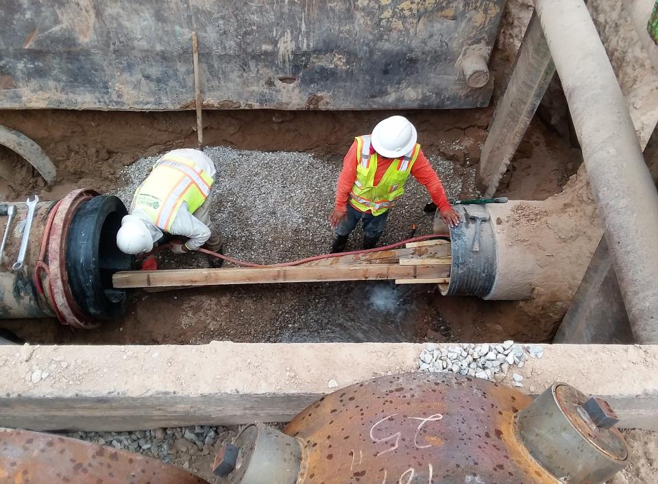 Workers replace water mains in 2018 near George Dieter and Rex Baxter drives in East El Paso. This is similar to work to be done on El Paso Water lines under Lee Trevino Drive, between Vista del Sol and Pellicano drives from late February through June.