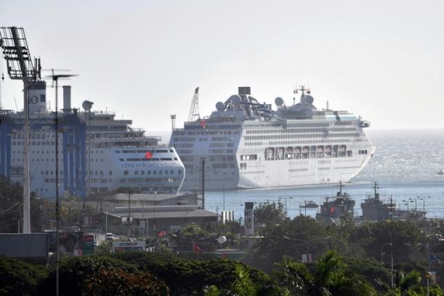 APEC delegates and journalists were accommodated on cruise ships due to a lack of hotel rooms in Port Moresby