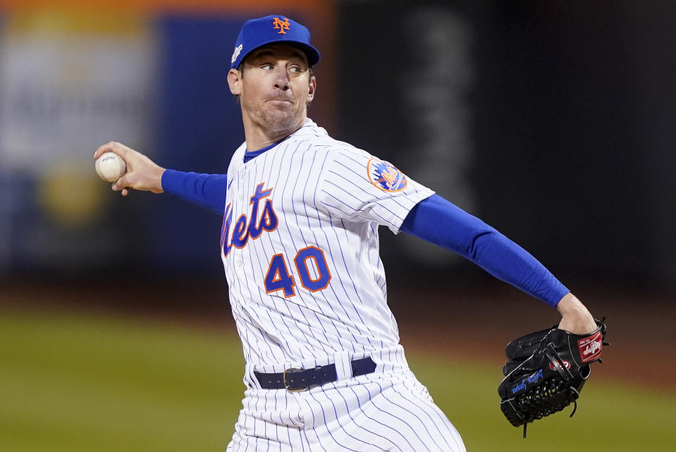 New York Mets starting pitcher Chris Bassitt (40) delivers against the San Diego Padres during the first inning of Game 3 of a National League wild-card baseball playoff series, Sunday, Oct. 9, 2022, in New York. (AP Photo/John Minchillo)