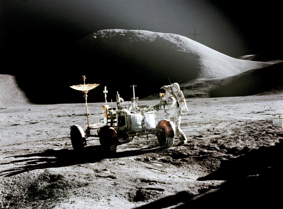 apollo astronaut moon 1971