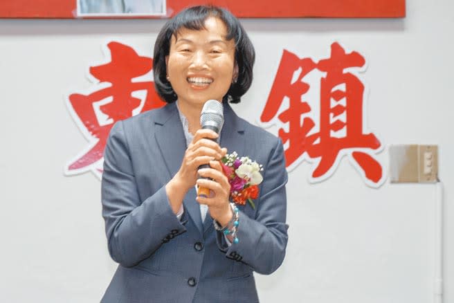 竹東鎮長張順朋說，她指派7位代理里長考量的是，服務熱忱和熱悉里內事務。（羅浚濱攝）