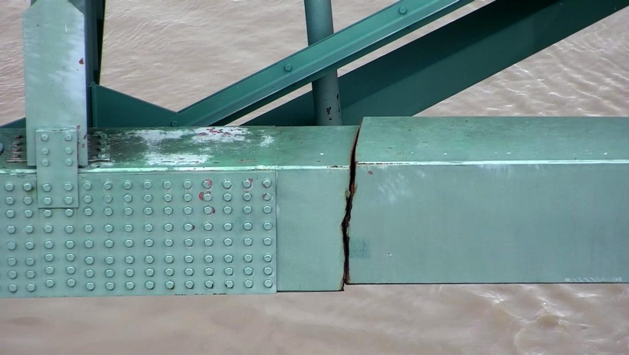A structural crack on the I-40 Hernando de Soto Bridge in Memphis, Tenn., required an emergency repair in 2021. <a href="https://www.gettyimages.com/detail/news-photo/in-this-undated-handout-provided-by-the-tennessee-news-photo/1232891438" rel="nofollow noopener" target="_blank" data-ylk="slk:Tennessee DOT via Getty Images;elm:context_link;itc:0;sec:content-canvas" class="link ">Tennessee DOT via Getty Images</a>