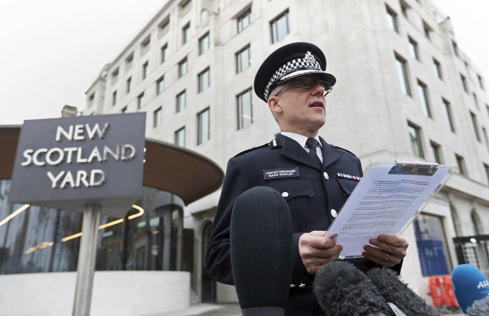 <p>Mark Rowley, Assistant Commissioner for Specialist Operations in the Metropolitan Police, speaks outside Scotland Yard police headquarters in London, Thursday March 23, 2017. A knife-wielding man went on a deadly rampage in the heart of Britain’s seat of power, plowing a car into pedestrians on London’s Westminster Bridge before stabbing a police officer to death inside the gates of Parliament. Five people were killed, including the assailant. (Jonathan Brady/PA via AP) </p>