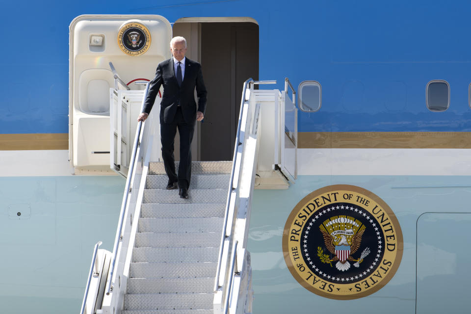 US president Joe Biden arrives in Geneva, Switzerland, Tuesday, June 15, 2021 one day before the US - Russia summit. The meeting between US President Joe Biden and Russian President Vladimir Putin is scheduled in Geneva for Wednesday, June 16, 2021. (Martial Trezzini/Keystone via AP, Pool)