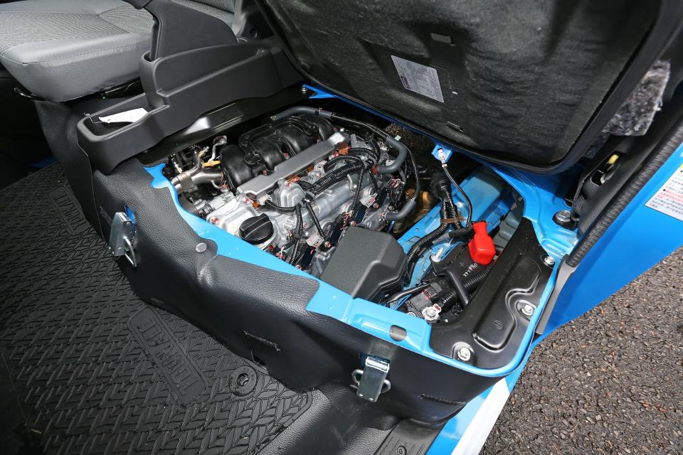 搭載代號2NR-VE的1.5升Dual VVT-i自然進氣汽油引擎，擁有98hp與13.7kgm的最大馬力及扭力輸出。