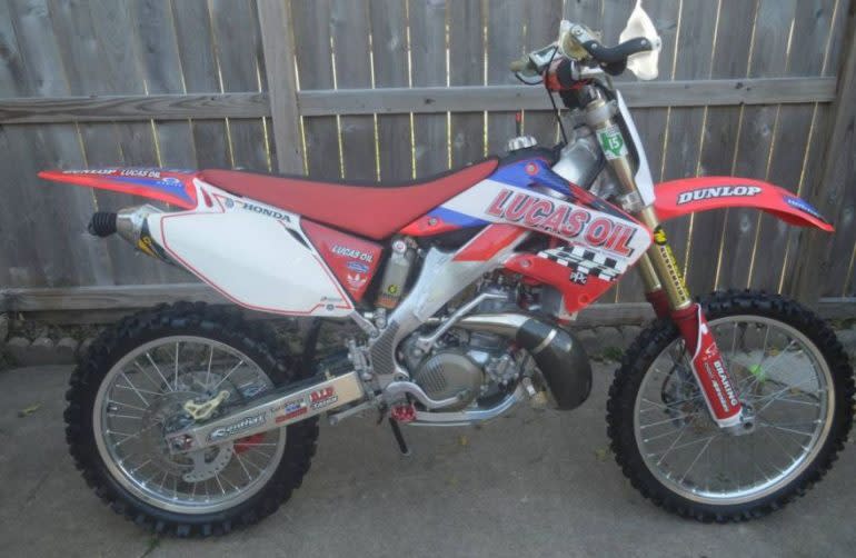 honda-cr250r-right-side-1