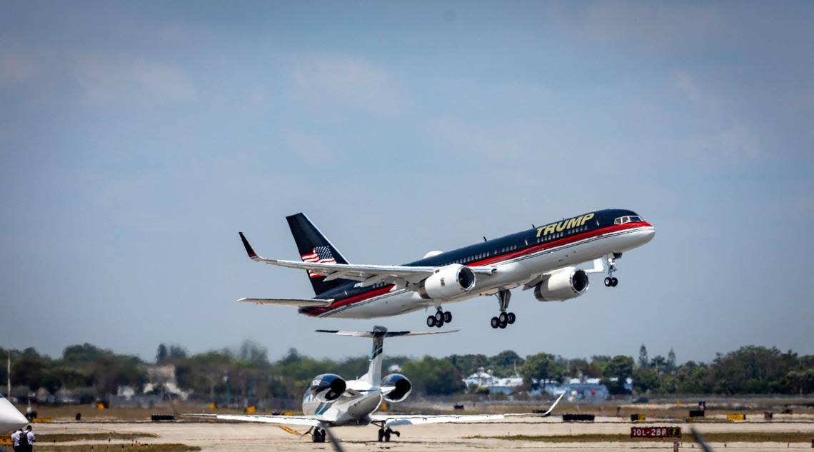 Former President Donald Trump’s private plane takes off from Palm Beach International Airport in West Palm Beach, Florida, on April 3, 2023. Jose A. Iglesias/jiglesias@elnuevoherald.com