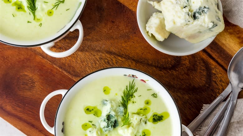 Soup with blue cheese