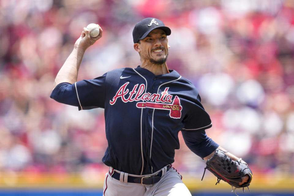 Atlanta Braves starting pitcher Charlie Morton throws against the Cincinnati Reds in the second inning of a baseball game, Sunday, June 25, 2023, in Cincinnati. (AP Photo/Jeff Dean)