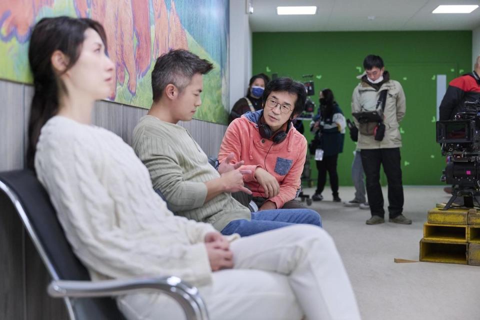 田中千繪（左起）與范逸臣在魏德聖執導新片816《BIG》扮演夫妻，面對兒子罹患癌症的人生考驗。（米倉影業提供）