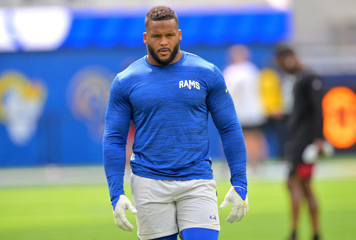 Rams DL Aaron Donald tweets he's playing following Twitter mix-up