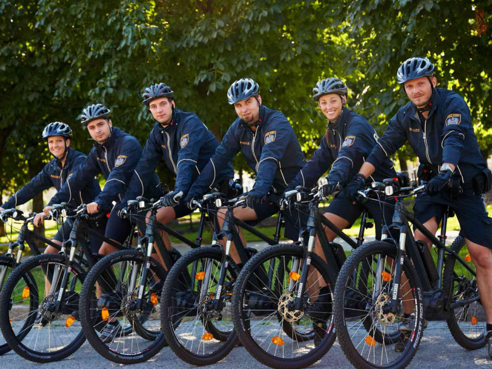 Exotische Polizei- und Sicherheits-Einheiten aus aller Welt