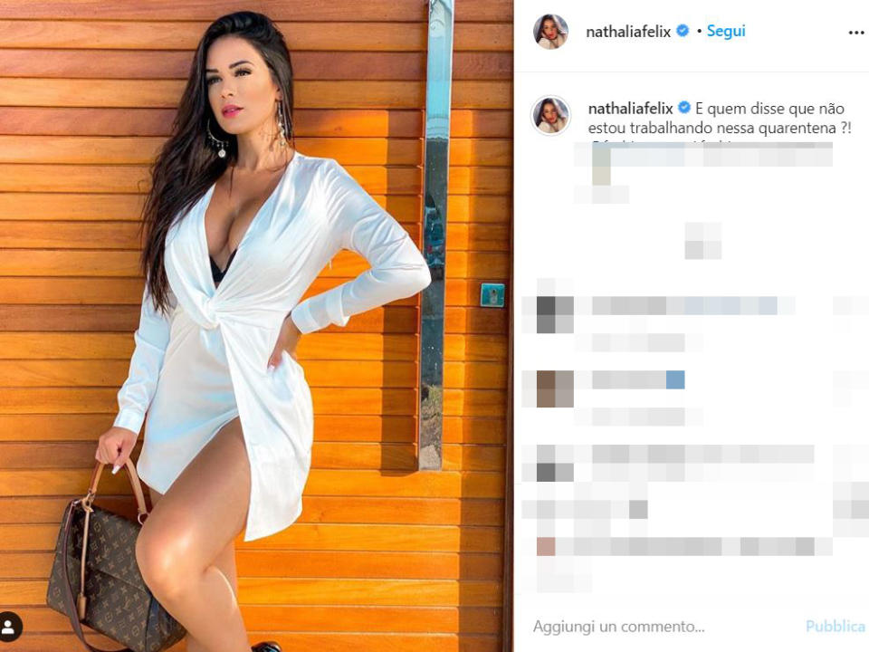 La modella sembra aver smosso gli equilibri nella vita di Douglas Costa. E anche nelle sue giocate...