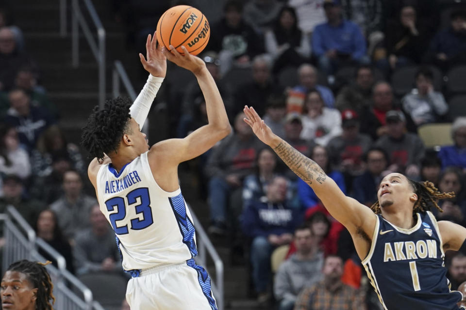 Creighton’s Trey Alexander shoots over Akron’s Shammah Scott during the first half of a college basketball game in the first round of the NCAA men’s tournament Thursday, March 21, 2024, in Pittsburgh. (AP Photo/Matt Freed)