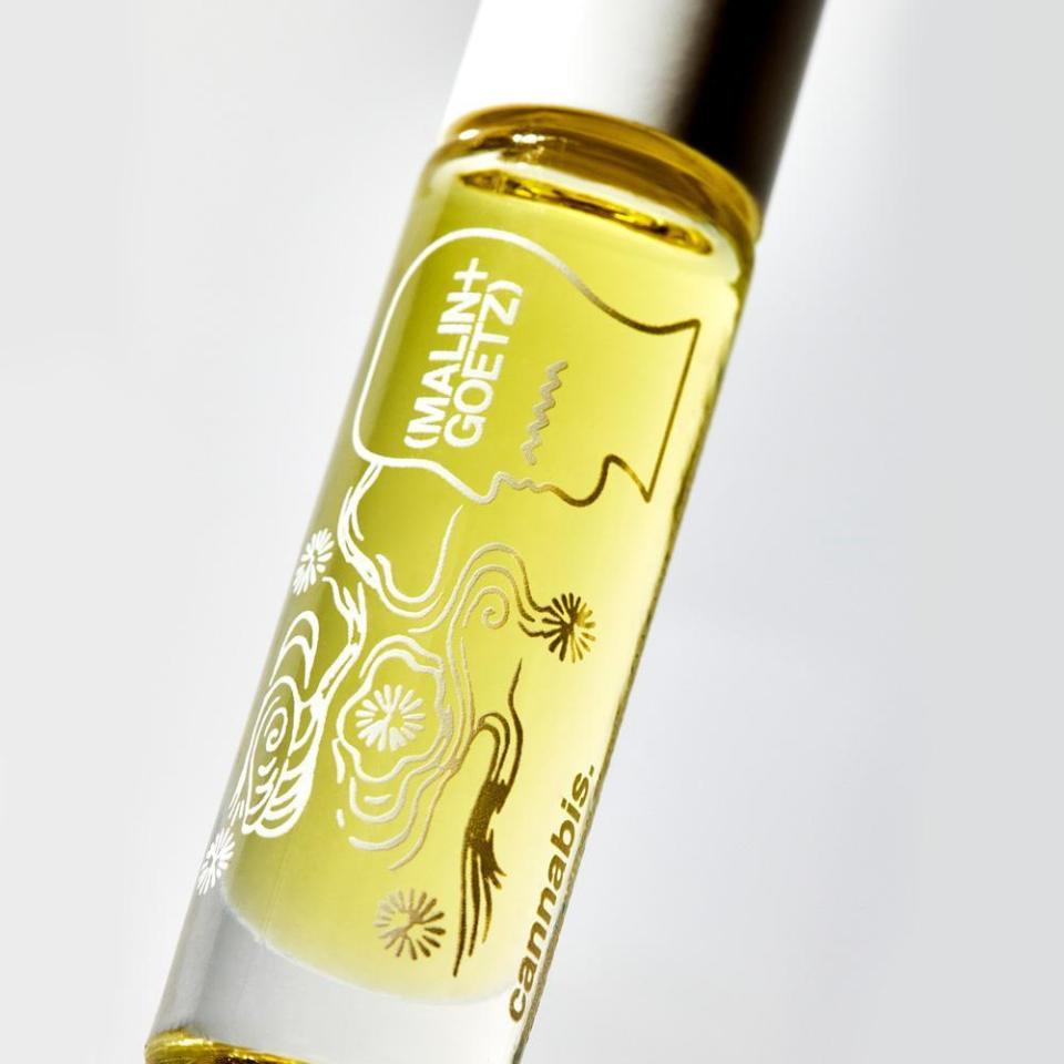 MALIN GOETZ x BRAIN DEAD大麻草滾珠式香氛油。9ml／NT$1,400（10/10 APOTHECARY提供）