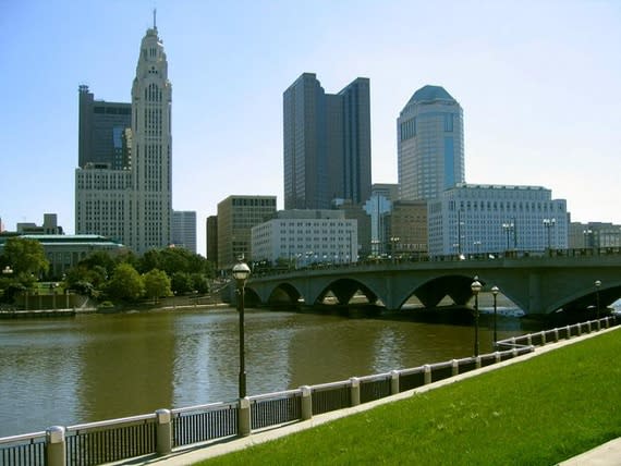 Walkway above the Franklinton floodwall, looking across the river to downtown Columbus (Franklinton Development Association)