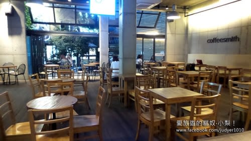 【韓劇景點】《沒關係，是愛情啊》coffee smith弘大店，朴洙光（李光洙飾）的打工處！