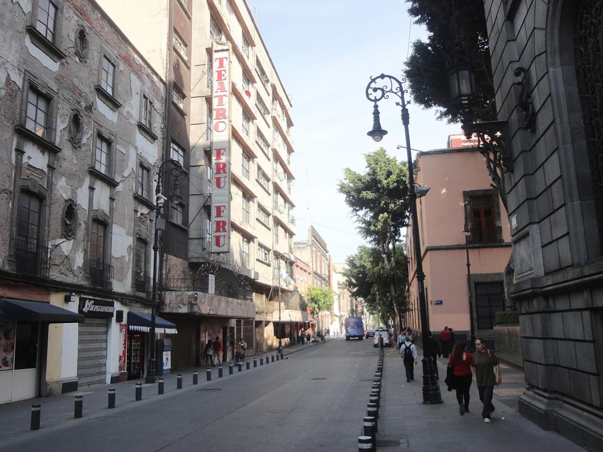 Teatro Fru Fru en Calle de Donceles, Ciudad de México. (Fotografía de Juan Carlos Fonseca Mata/Wikipedia CC BY-SA 4.0)