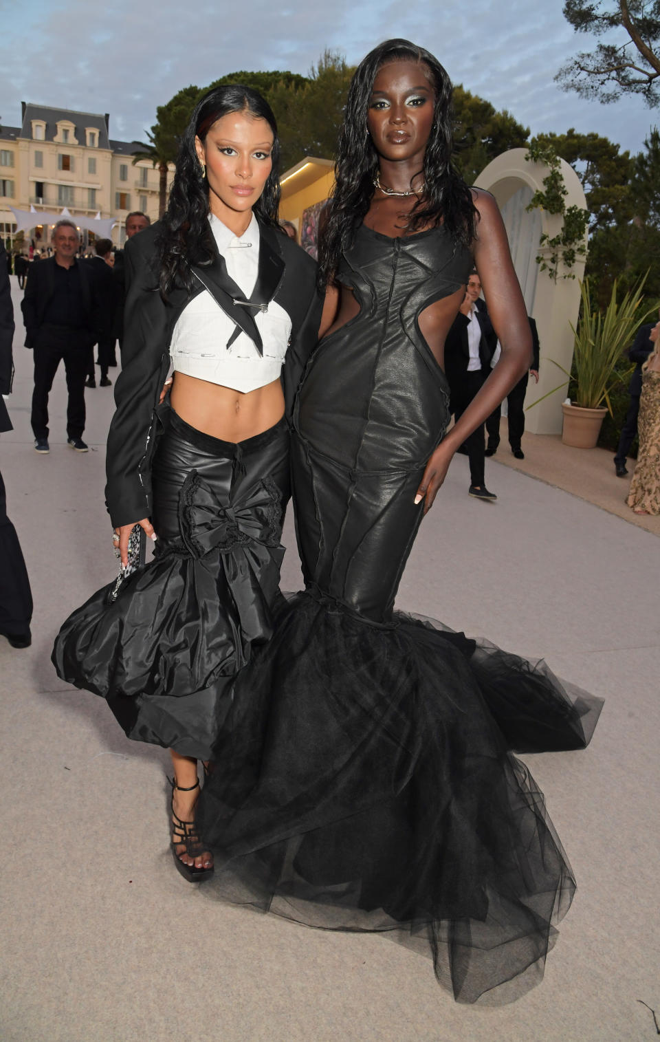 CAP D'ANTIBES, FRANCE - MAY 26: Sami Miro and Duckie Thot attend the amfAR Gala Cannes 2022 at the Hotel du Cap-Eden-Roc on May 26, 2022 in Cap d'Antibes, Côte d'Azur. (Photo by Dave Benett/amfAR/Dave Benett/Getty Images)