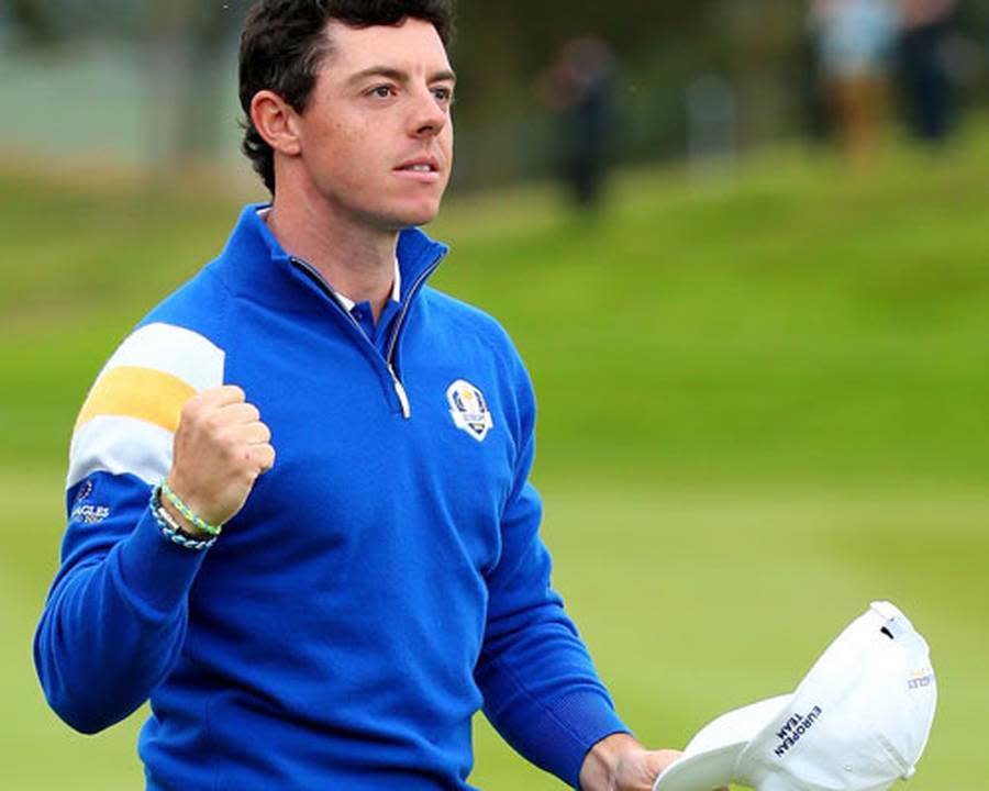 Rory McIlroy spielt eine Traumrunde. Der Weltranglistenerste aus Nordirland sorgt mit seinem schnellen Sieg über Rickie Fowler für den nächsten Punkt und die 11:6-Führung für Europa