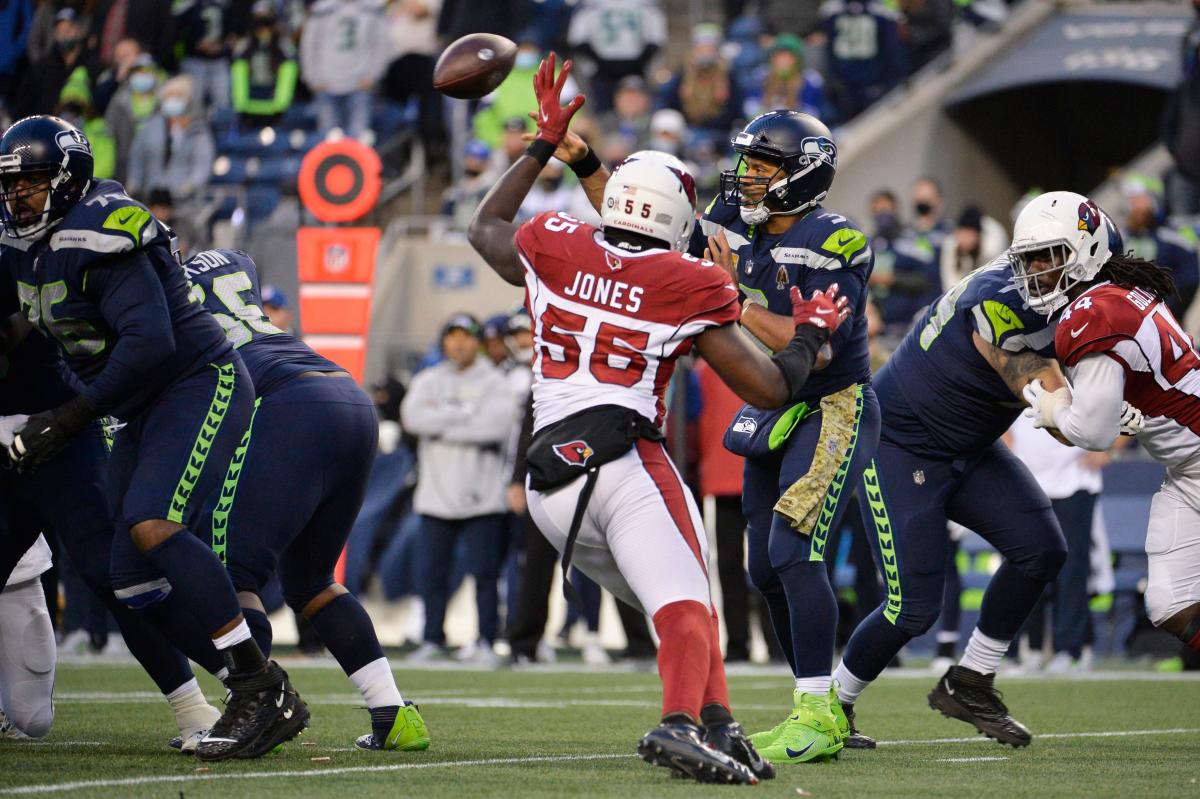 Arizona Cardinals linebacker Chandler Jones (55) against the