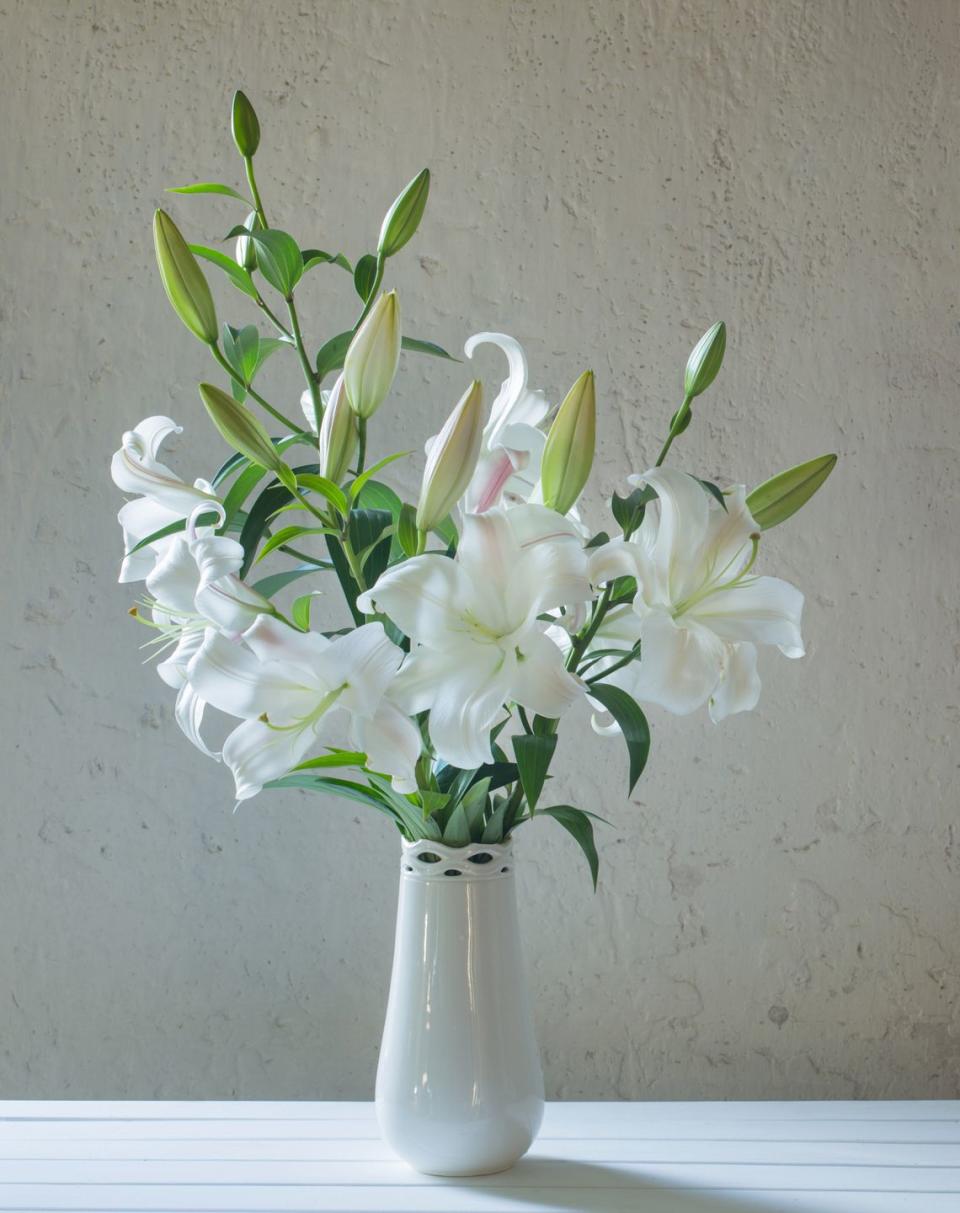 Decorate With Easter Lilies