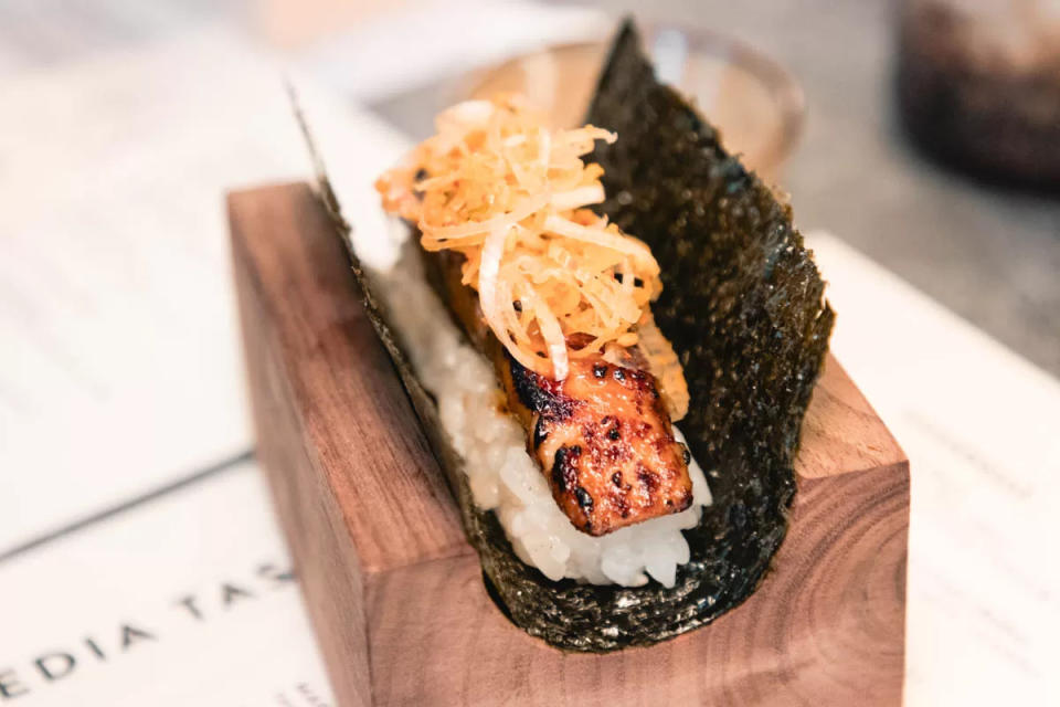 Toku Nori - foie gras handroll