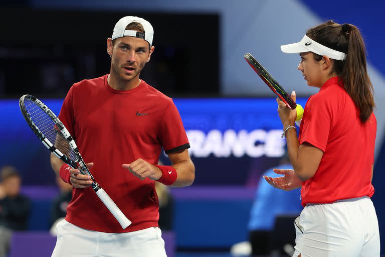 Matija Pecotic y Petra Marcinko, durante un partido de dobles mixtos para Croacia, durante la United Cup de enero pasado