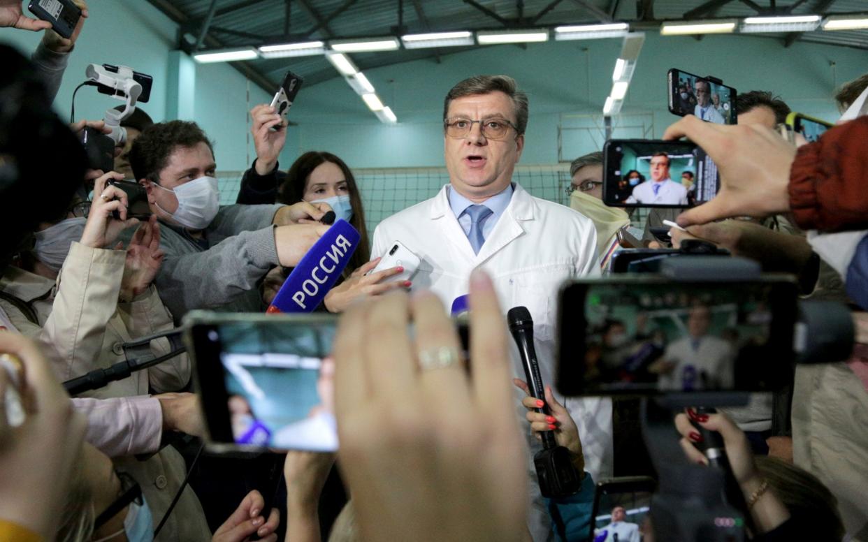 Alexander Murakhovsky, Head Physician of Omsk Ambulance Hospital No 1, talks to journalists  - TASS
