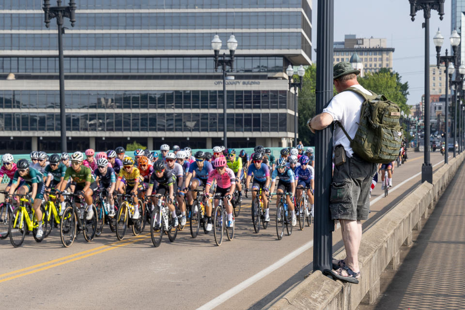 The peloton was still all together at the end of the first lap.