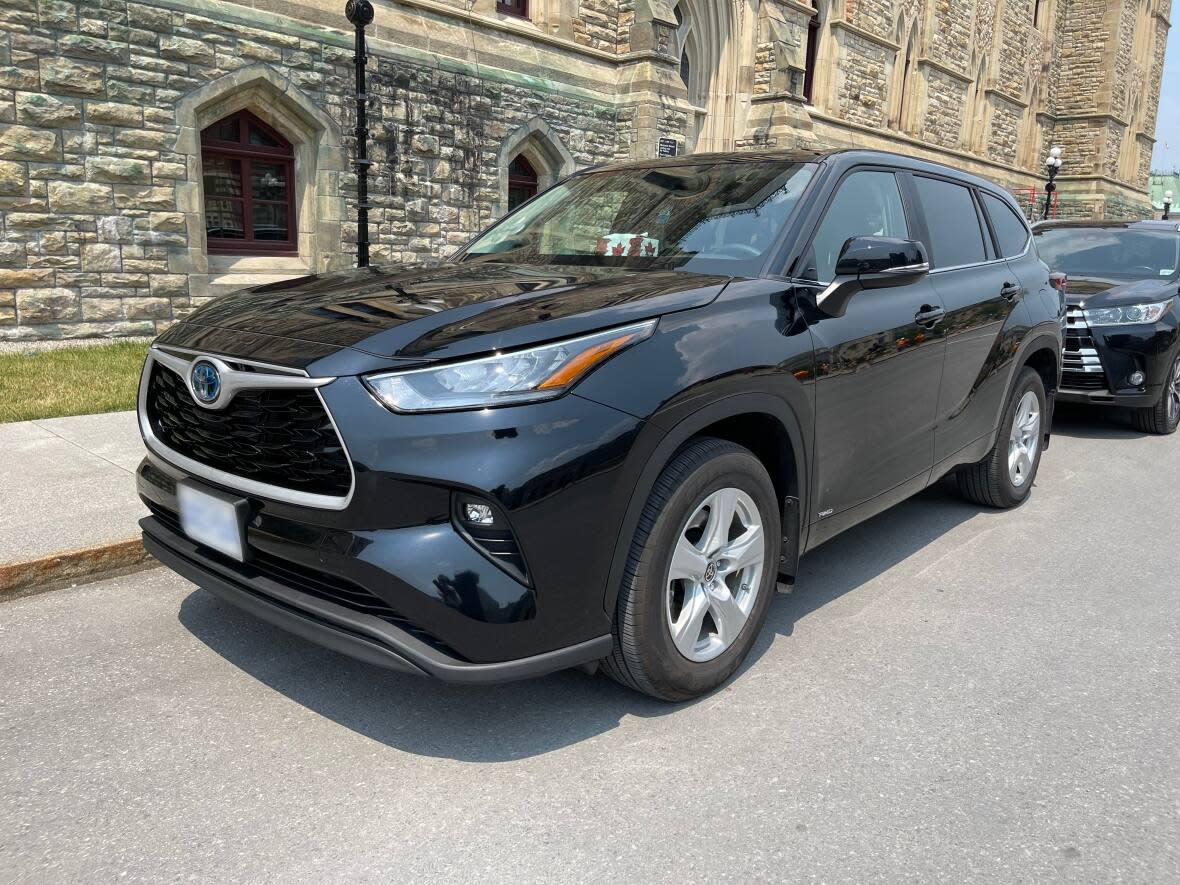 A Toyota Highlander parked on Parliament Hill on Thursday, June 15, 2023.  (Chris Rands/CBC News - image credit)