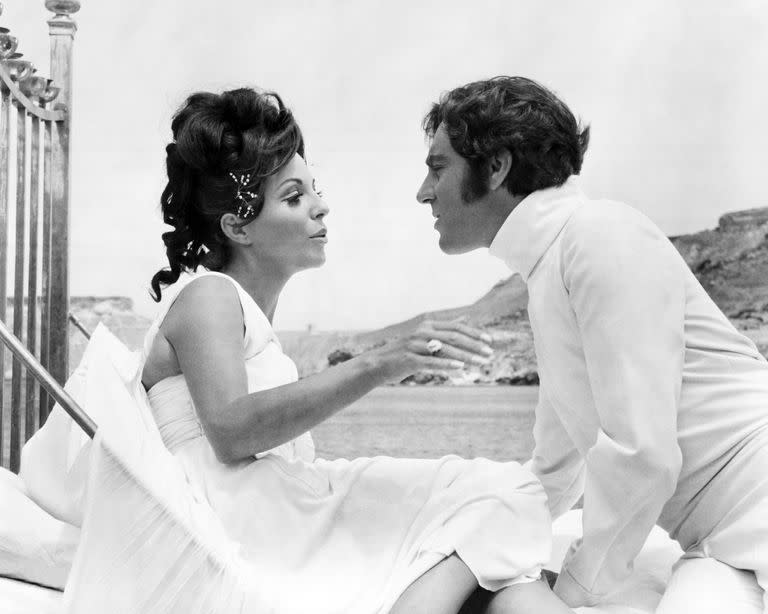 Joan Collins y Anthony Newley, unidos entre 1963 y 1971