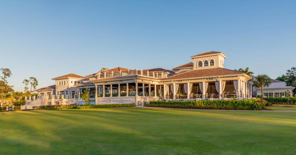 The 12-time Community of the Year, Mediterra offers an expansive Clubhouse where members gather for cocktails and conversation indoors or outdoors along the dedicated fire pit terrace that capitalizes on Audubon Silver Sanctuary golf course views.