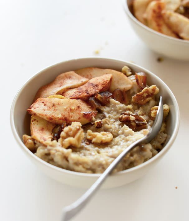 <strong>Get the <a href="http://minimalistbaker.com/date-sweetened-apple-pie-oatmeal/" target="_blank">Date Sweetened Apple Pie Oatmeal recipe</a> from Minimalist Baker</strong>