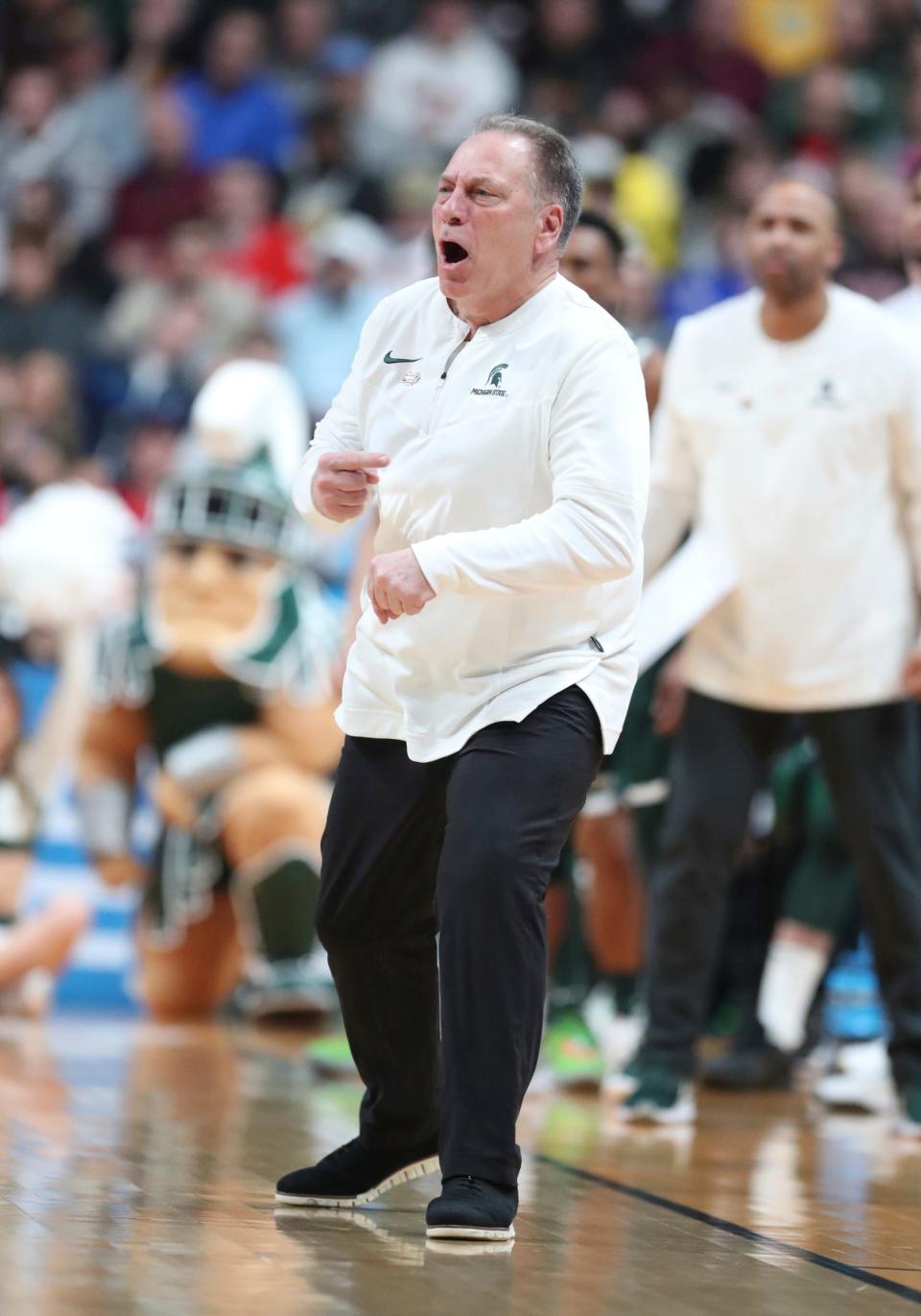 Michigan State Spartans head coach Tom Izzo shouts instructions from the bench during the 69-60 win over Marquette in the second round of the NCAA tournament in Columbus, Ohio, March 19, 2023.