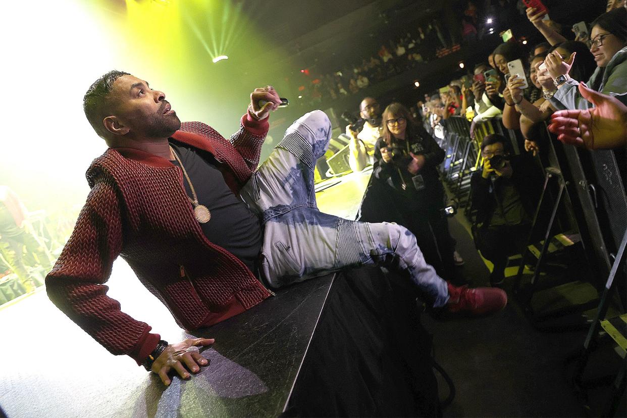 Ginuwine performing in Austin earlier this year