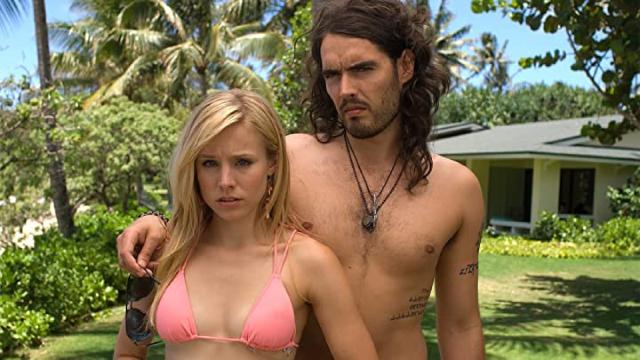 Kristen Bell as Sarah Marshall and Russell Brand as Aldous Snow in Forgetting Sarah Marshall