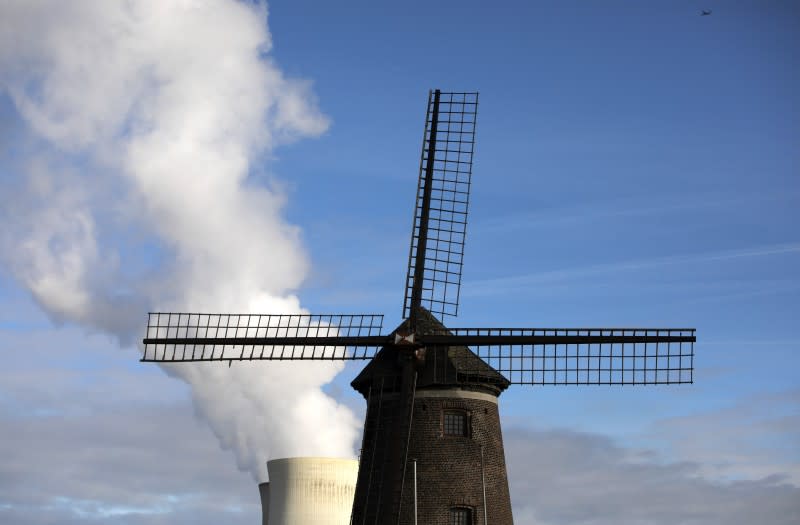 歐洲力推削減溫室氣體二氧化碳排放量，核能扮演角色引人注目（AP）
