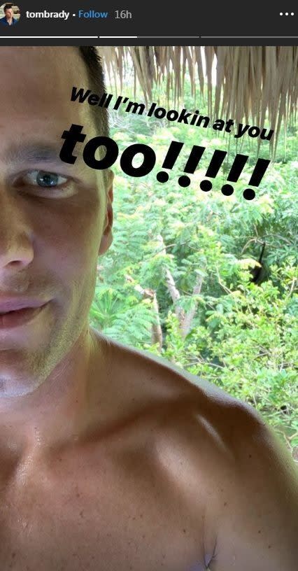 Shirtless Tom Brady Pictures  List of Near-Naked Tom Brady Photos