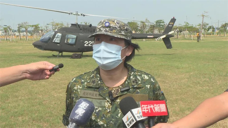 TH-67教練機迫降台南鹿耳門聖母廟　熱度指示燈異常！民眾直擊一頭霧　水