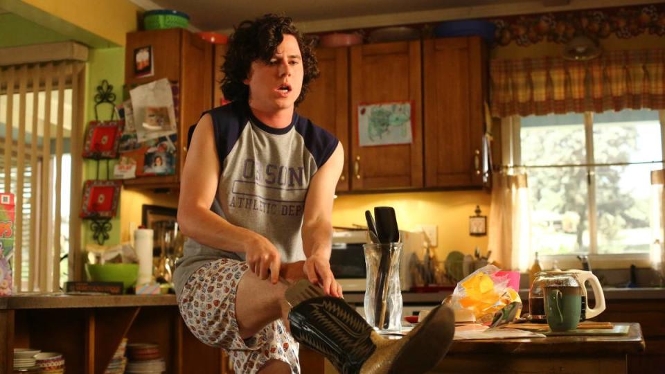 Charlie McDermott ; the middle cast