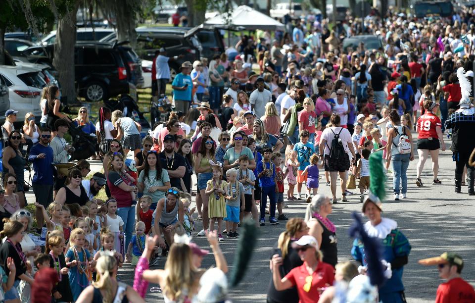 The Hernando de Soto Historical Society's annual Children's Parade in Palmetto, pictured here in 2023, returns Friday.