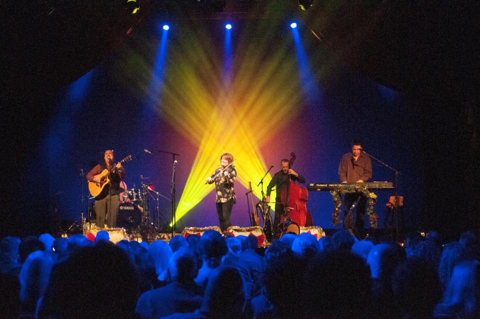 Eileen and her new band, "Universal Roots," bring their “Scatter The Light” tour to the Irish Cultural Center of the Mohawk Valley in Utica for a 7 p.m. show.