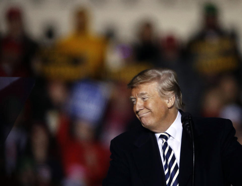 President Donald Trump rallies his fans in Columbia, Missouri, by blaming unknown forces for organizing the migrant caravan that he deems "an invasion." (Photo: ASSOCIATED PRESS)