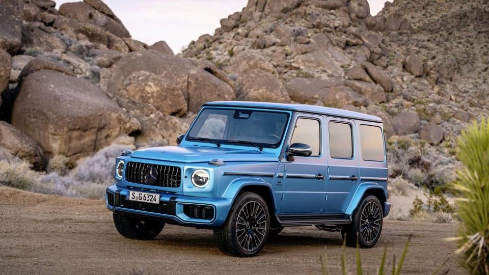 2025 mercedes amg g63 press images