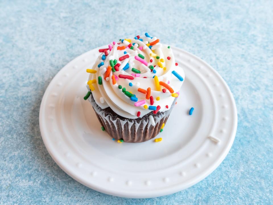 walmart cupcake on plate